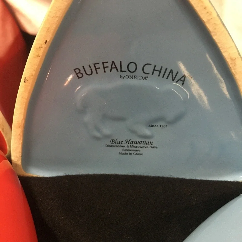 Oneida VTG MCM Buffalo China Triangle Canister Set of 3 Red Blue Green EUC Rare